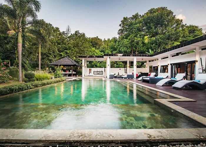 Villa Stunning Lily Lovina Beach